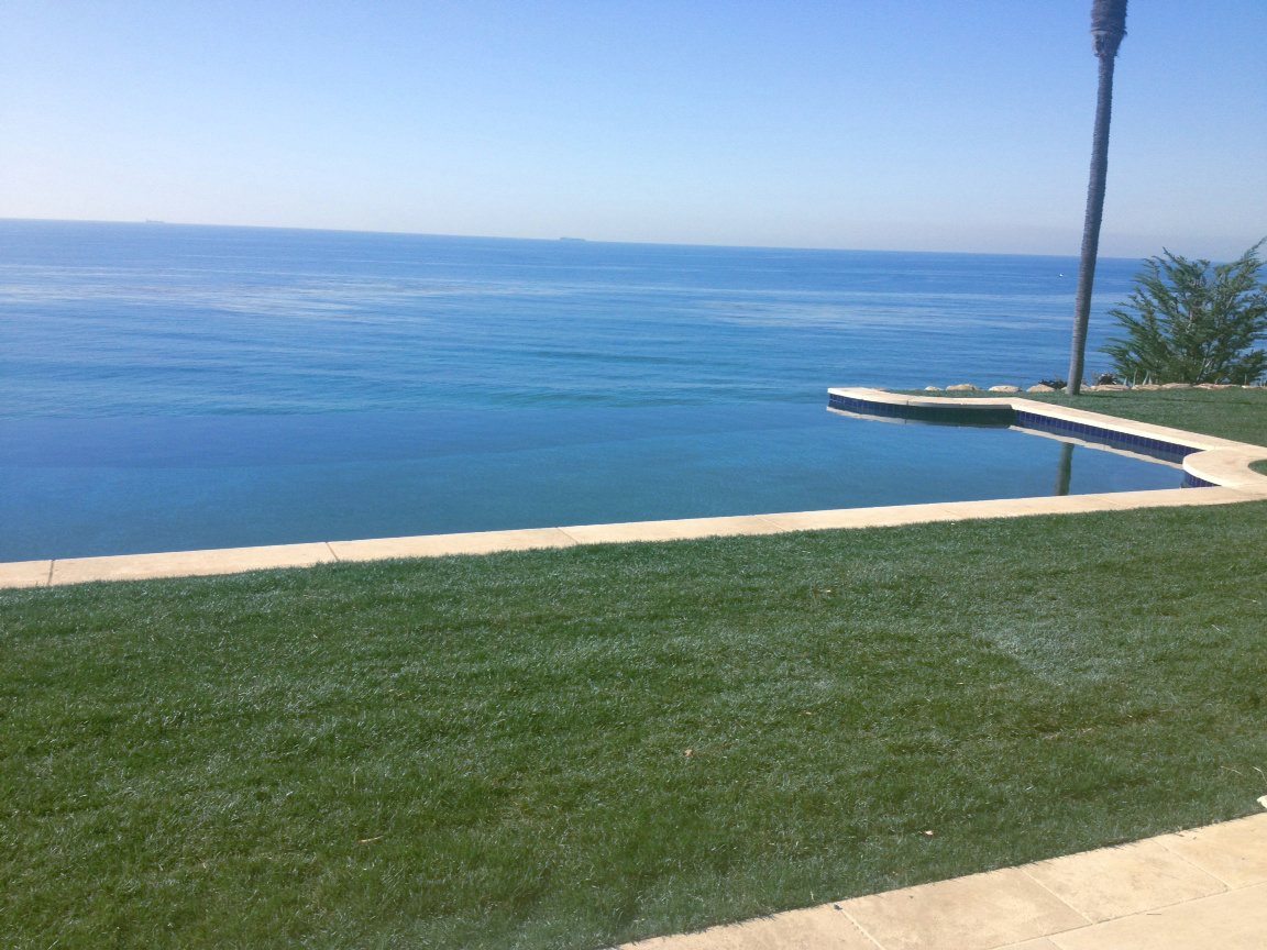 Vanishing Edge Swimming Pool